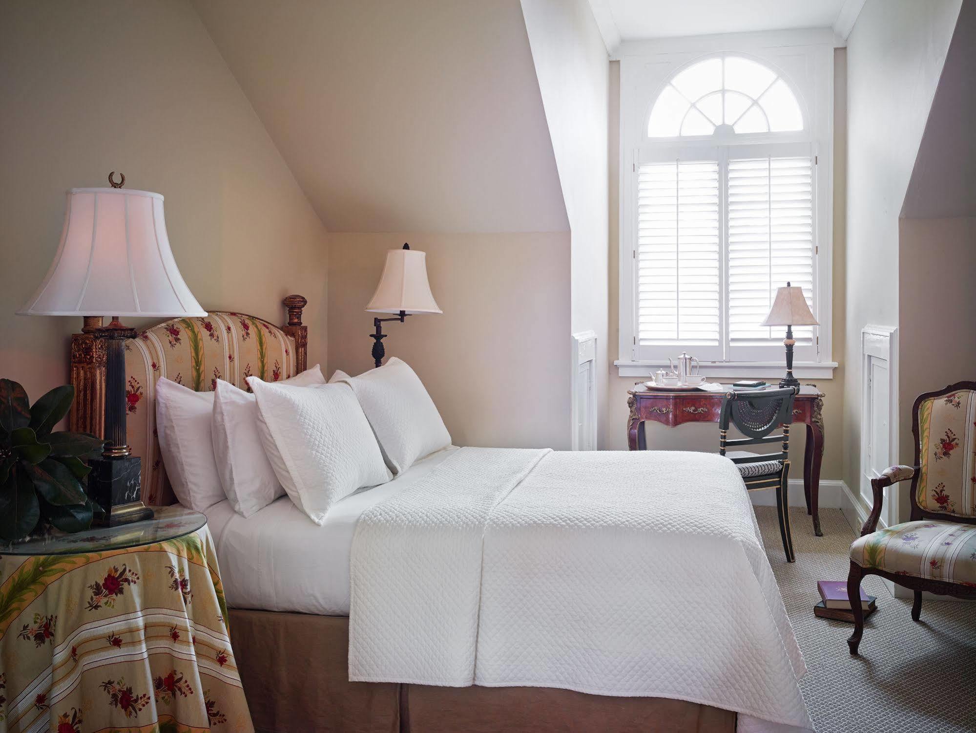 The Duke Mansion Bed & Breakfast Charlotte Bagian luar foto