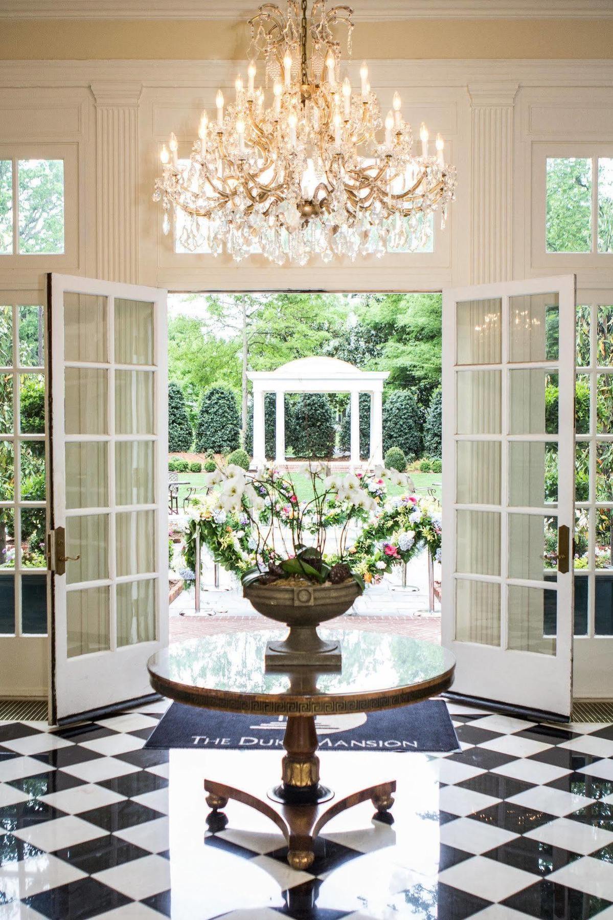 The Duke Mansion Bed & Breakfast Charlotte Bagian luar foto